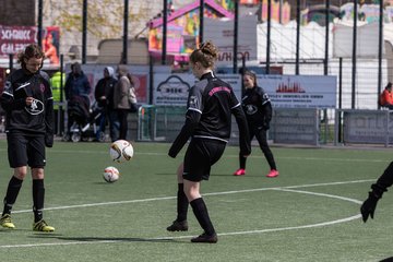 Bild 10 - B-Juniorinnen St.Pauli - C-Juniorinnen SV Steinhorst : Ergebnis: 1:2